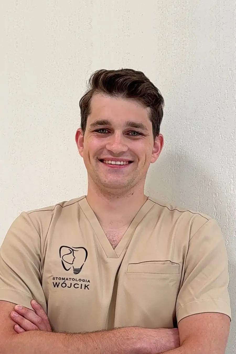 lek. dent. Łukasz Lang - lekarz dentysta, periodontolog